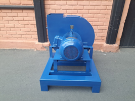 Ventilador Centrifugo, con motor eléctrico Siemens 20 Hp (15 Kw) 380 V. / Usado
